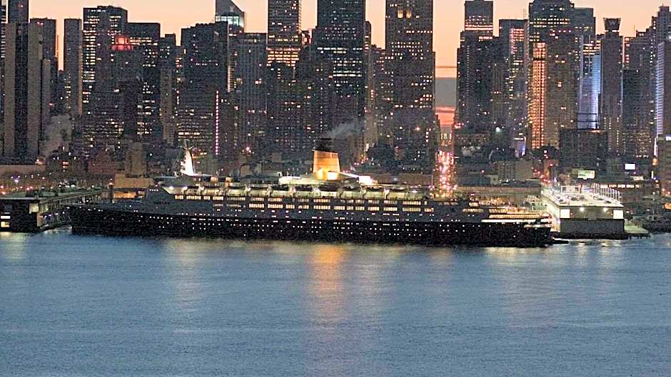 The Skyline Hotel New York