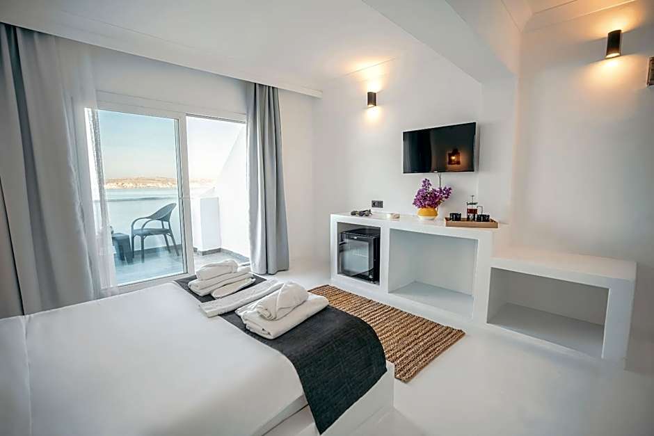 Çamlık 87 Hotel Ayvalık