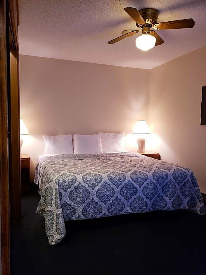 North Ironwood Acres - Black River Lodge