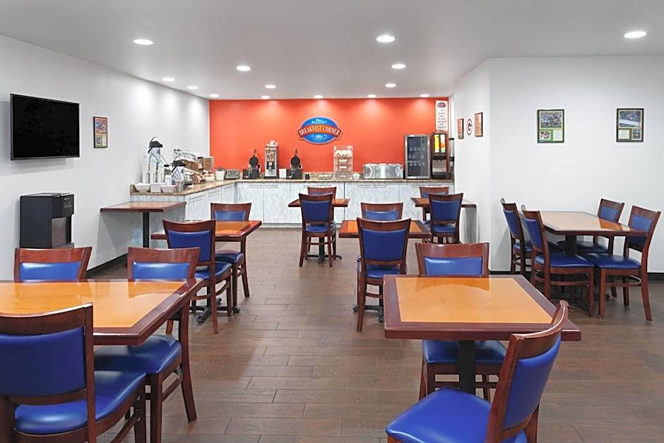 Baymont by Wyndham Green Bay