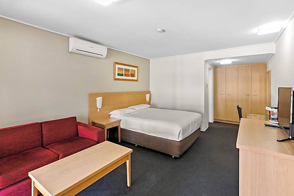 ibis Styles Canberra Eagle Hawk