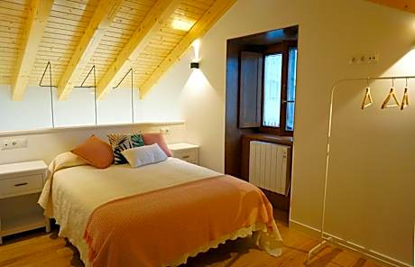 Apartamentos Turísticos El Peñón