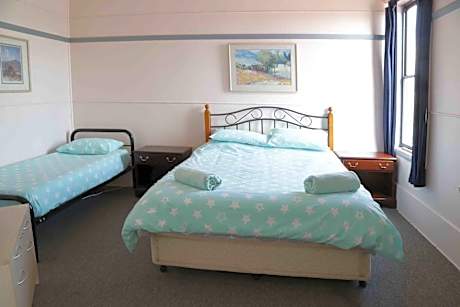 Moran Patterson Double Room with Shared Bathroom