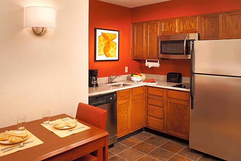 Sonesta ES Suites Chicago Waukegan Gurnee