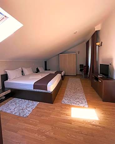 Twin Room with Balcony