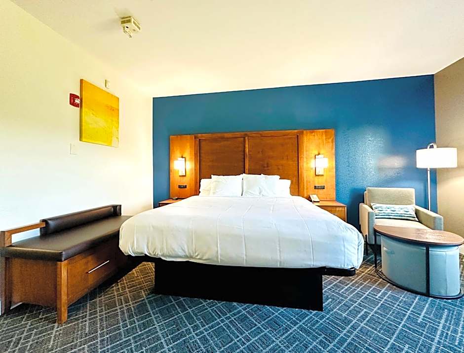 Comfort Inn & Suites Plainville-Foxboro