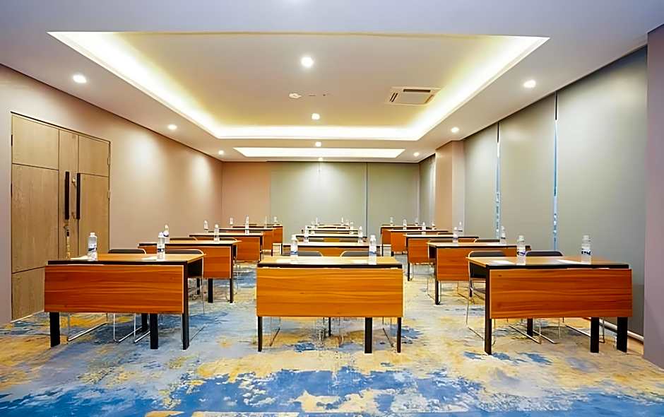 The Life Styles Hotel Surabaya