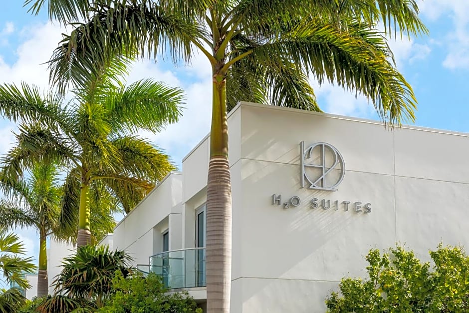 H2O Suites- Adults Only