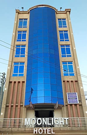 Claire de Lune Moonlight Hotel