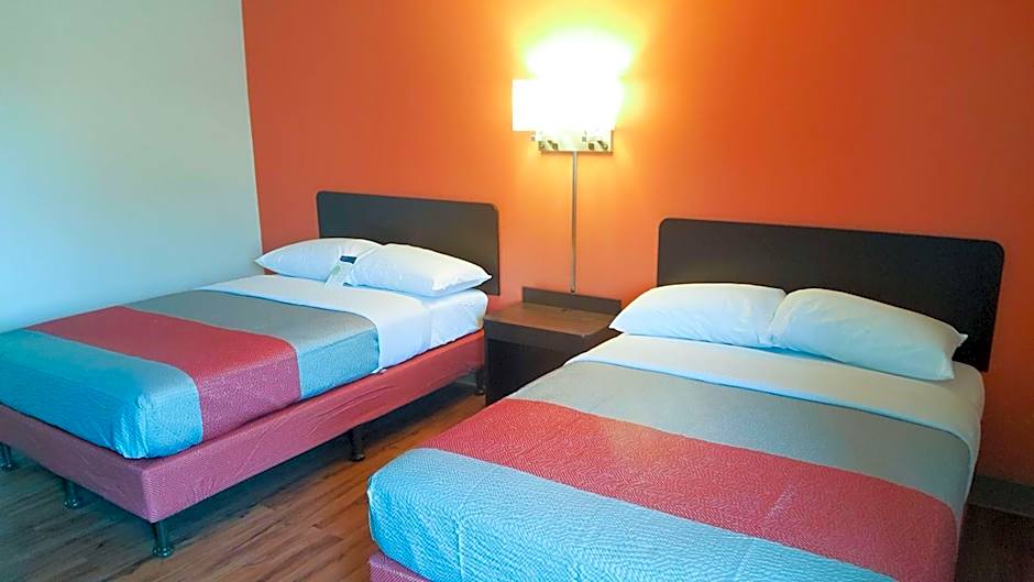 Motel 6-Maryland Heights, MO