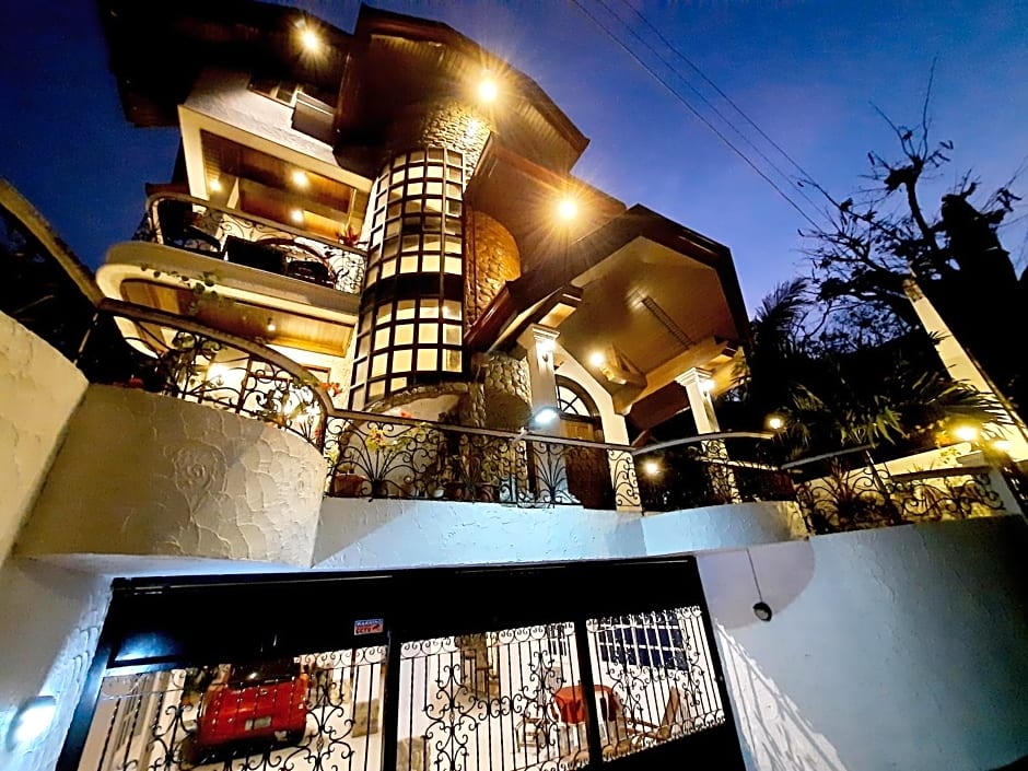 El Castillo Bed and Breakfast