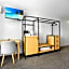 Gladstone Reef Hotel Motel