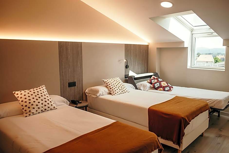 Photo 1 of 5 of Triple Room