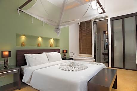 King Room with Mountain View