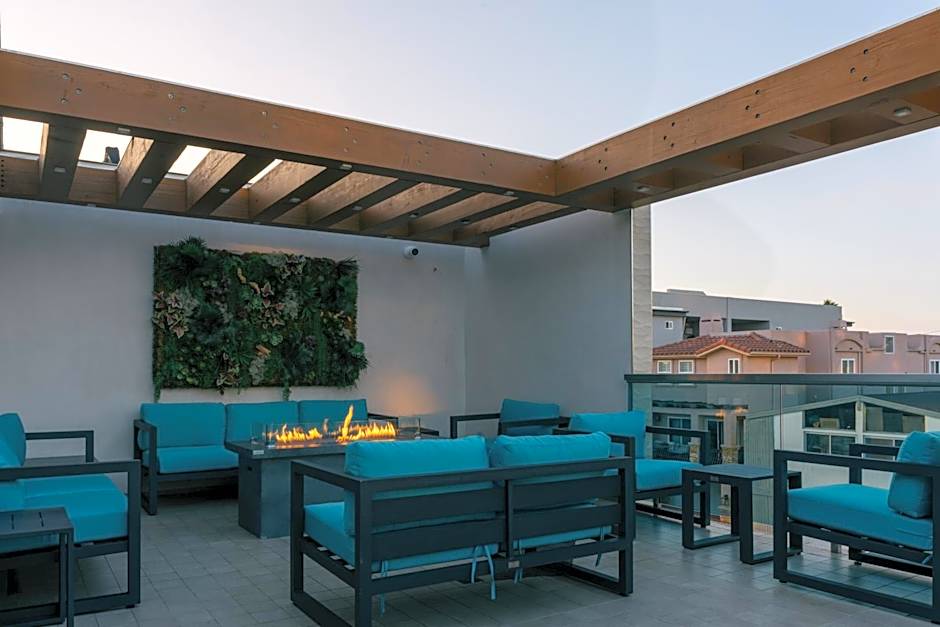 H2O Hermosa Beach Hotel