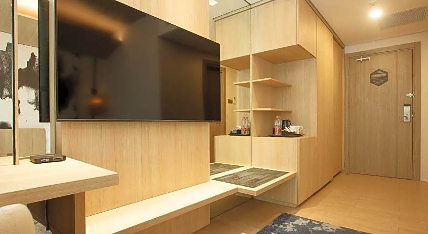 Louis Kienne Hotel Cikarang