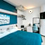 Hotel Blue