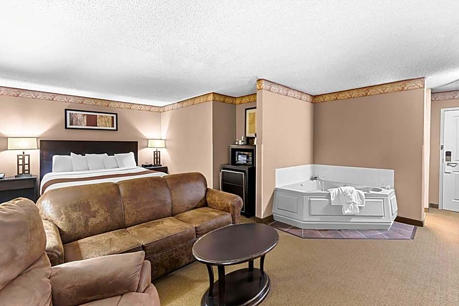 Heartland Inn & Suites, SureStay Collection by Best Western