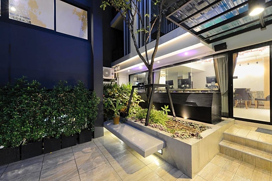 Siri Ratchada Bangkok