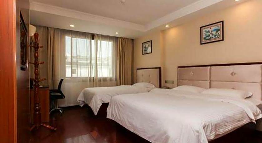 GreenTree Inn Suzhou Guanqian Yangyuxiang Metro Station Business Hotel