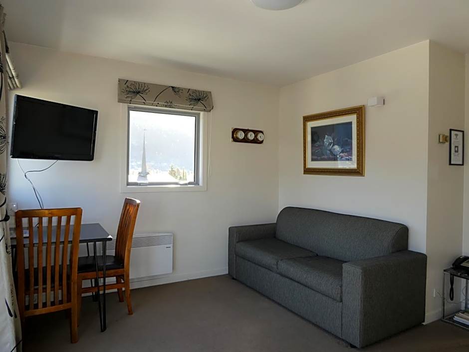 Caples Court Motel & Apartments