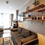 B14 Apartments & Rooms
