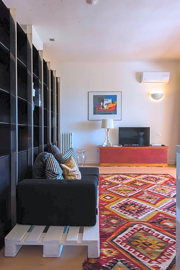 Tra gli Alberi e il Mare