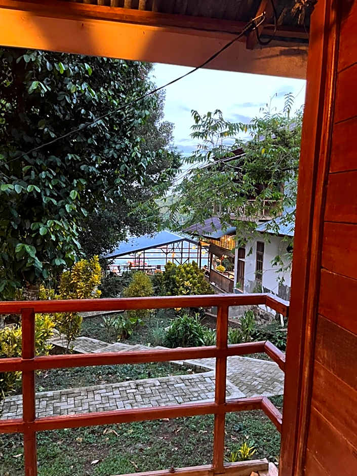 Olala Bungalows and Restaurant