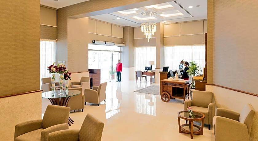 Emirates Plaza Hotel