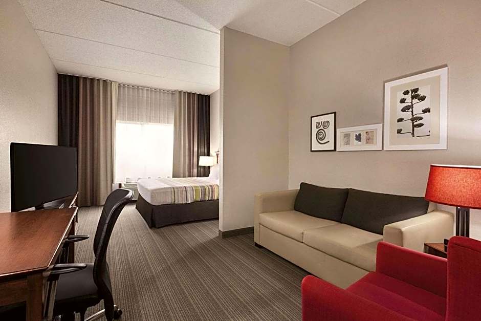 Country Inn & Suites by Radisson, Willmar, MN