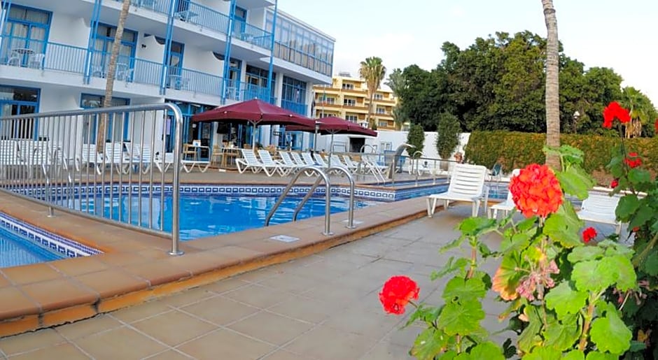 Costa Volcan and Spa