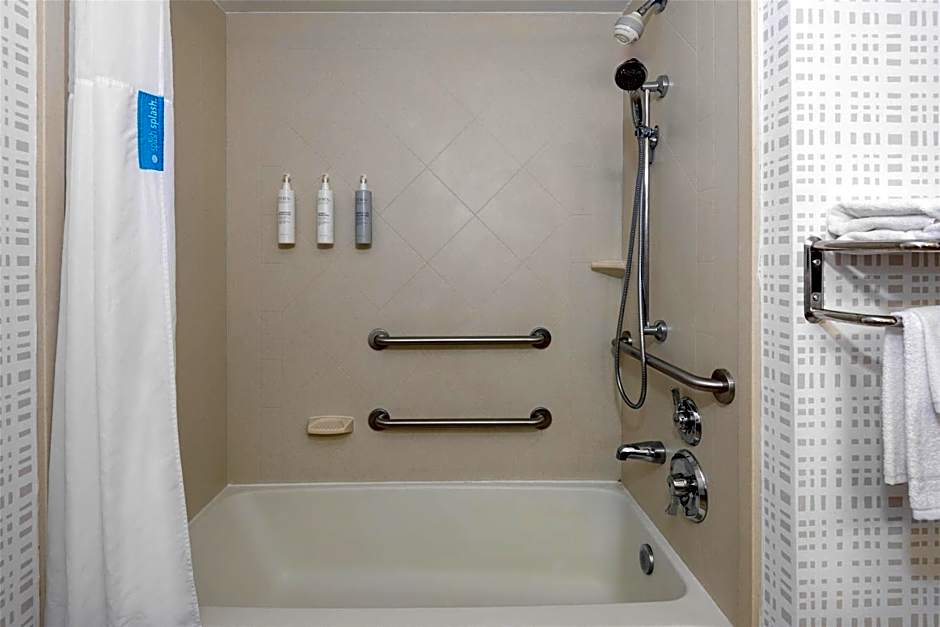 Hampton Inn By Hilton & Suites Pensacola/Gulf Breeze
