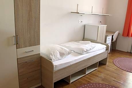 Twin Room with Shared Bathroom