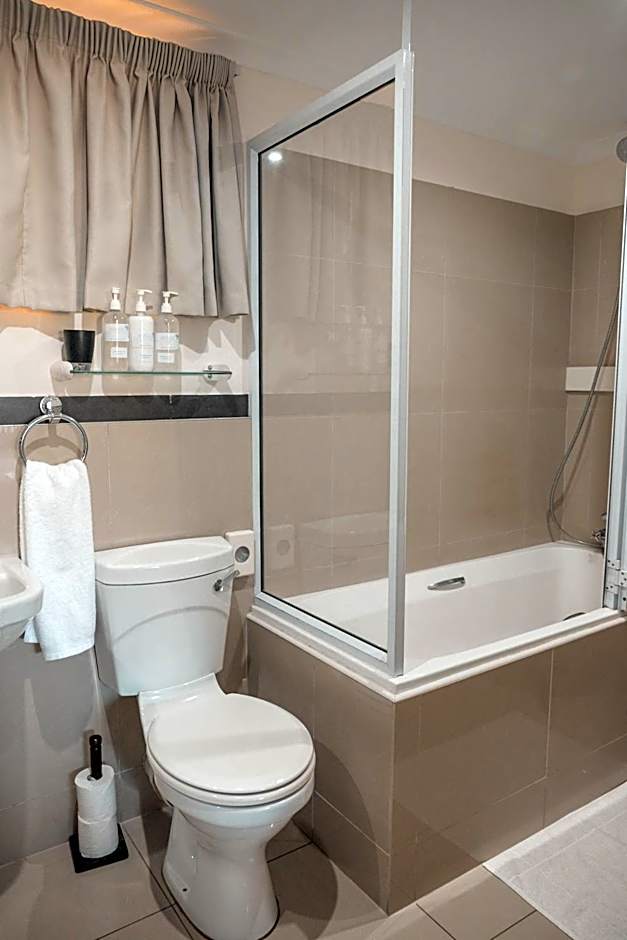 Beside Still Waters Boutique Hotel