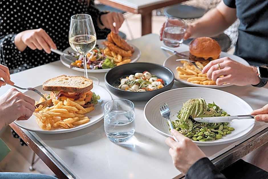 Rydges Perth Kings Square