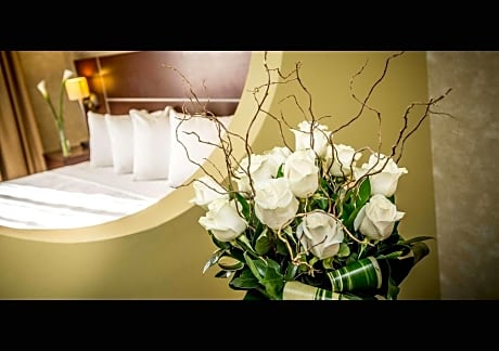 King Suite with Sofa Bed - Non-Smoking