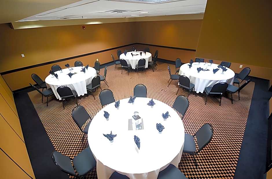 Holiday Inn St. Paul Northeast - Lake Elmo By IHG