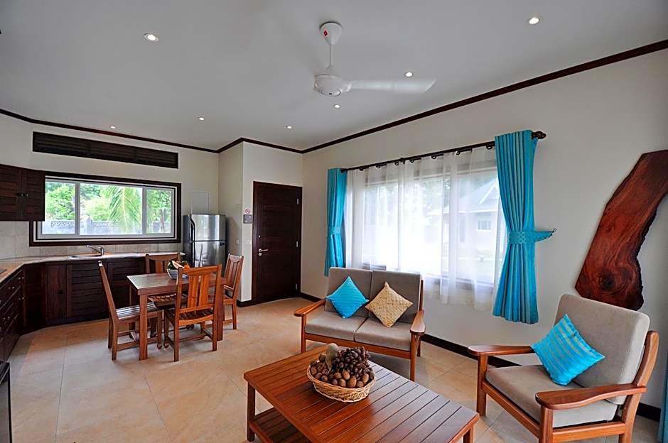 Cote d'Or Footprints