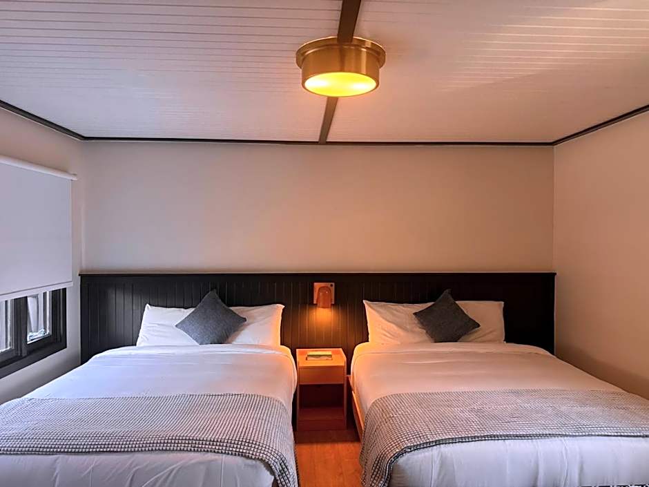 Community Court Motel