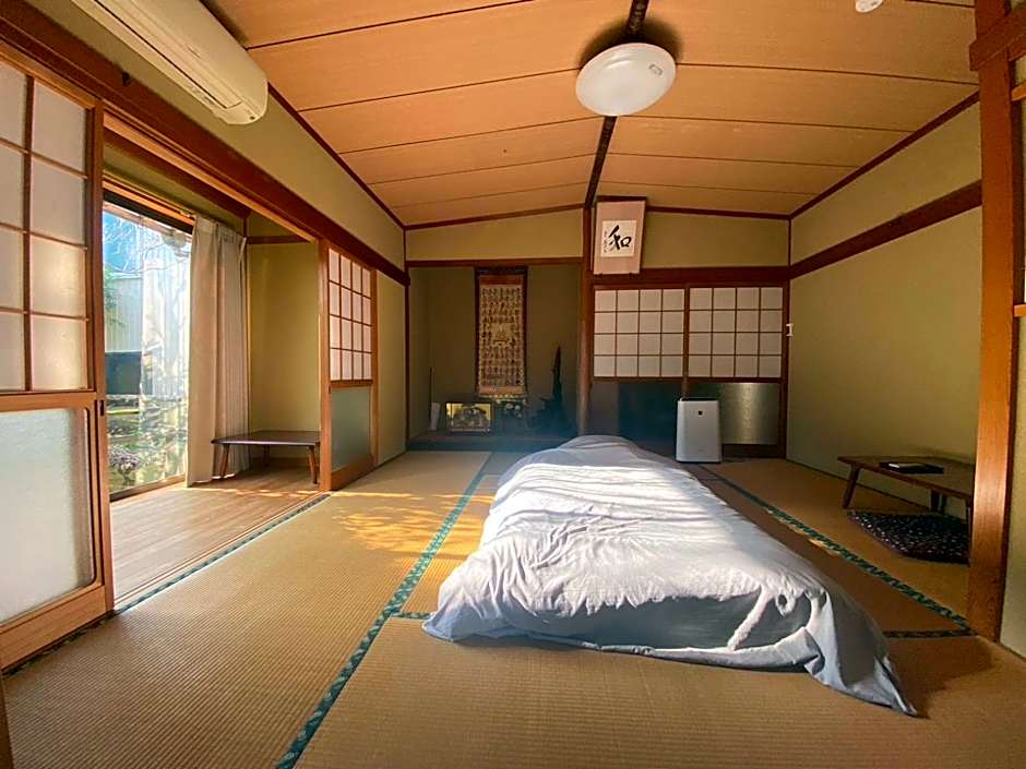 ゲストハウス アルベルゲ Guesthouse ALBERGUE SAKURA