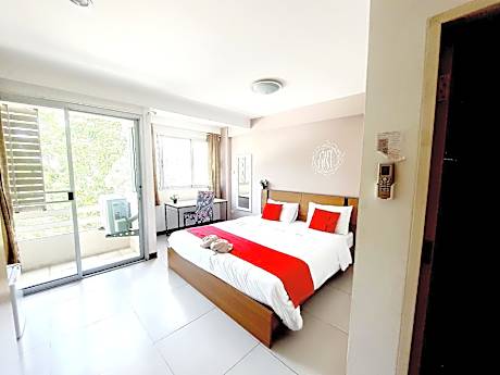 Standard Double Bedroom