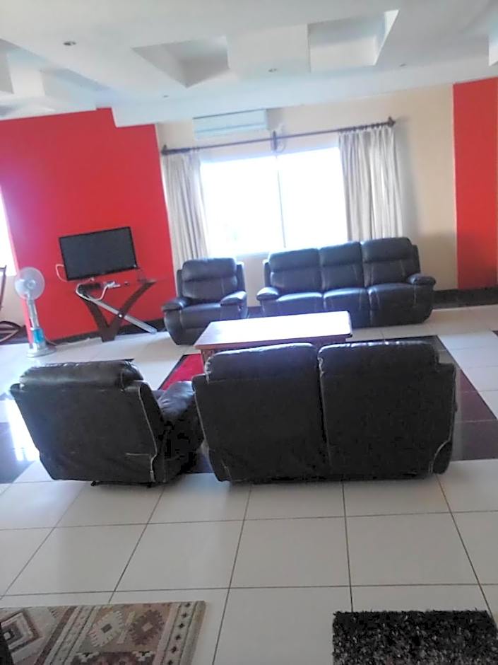 Cowrie Shell Beach Apartments Official