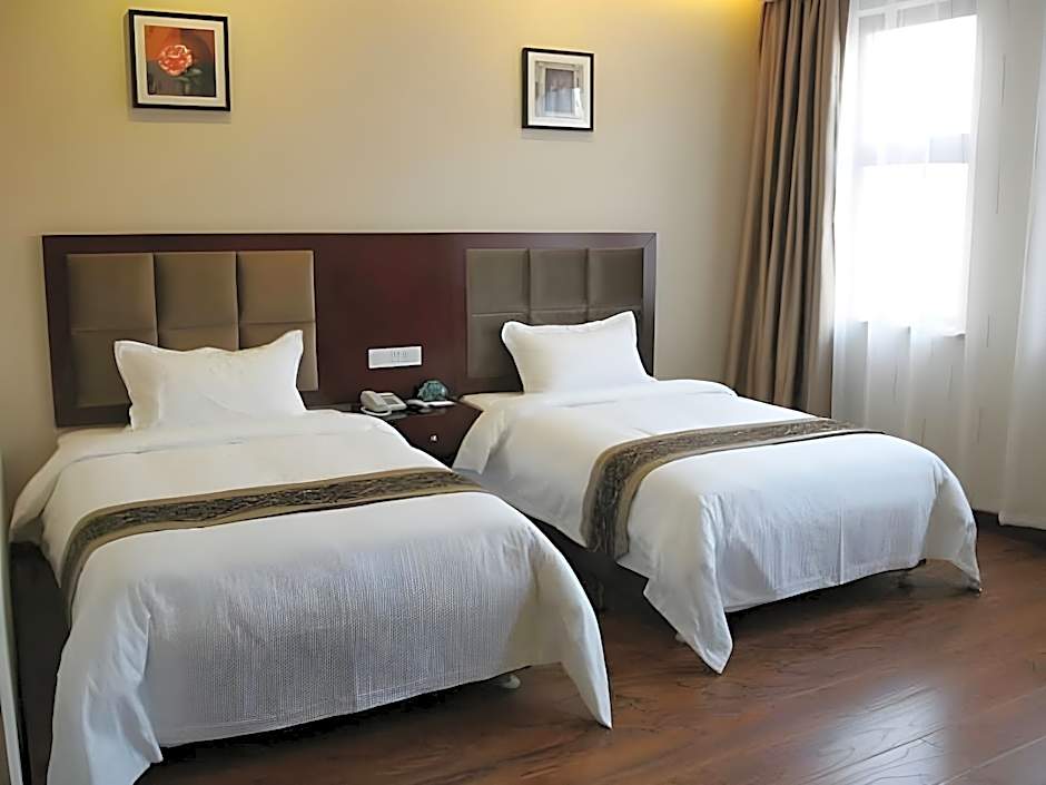 GreenTree Inn Liaoyuan Zhongkang Street Longjihuadian Business Hotel