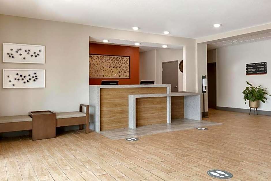 Candlewood Suites Springfield By IHG