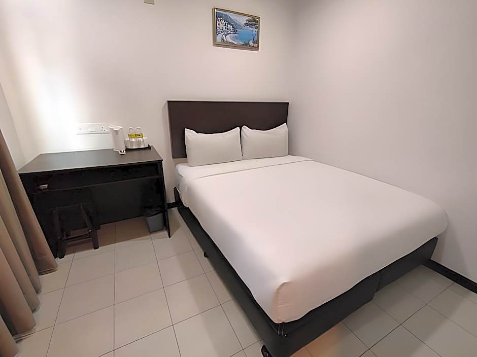 DCozy Hotel