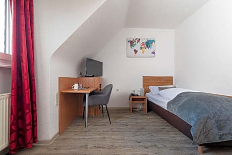 Economy Single Room