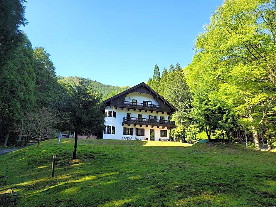 モニカ リゾート 貸切リゾートホテル by MFR