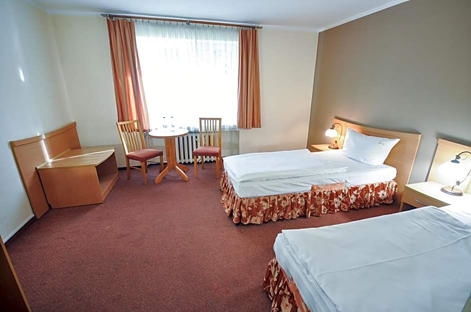 Hotel Trzy Światy Spa & Wellness Rajska WySpa