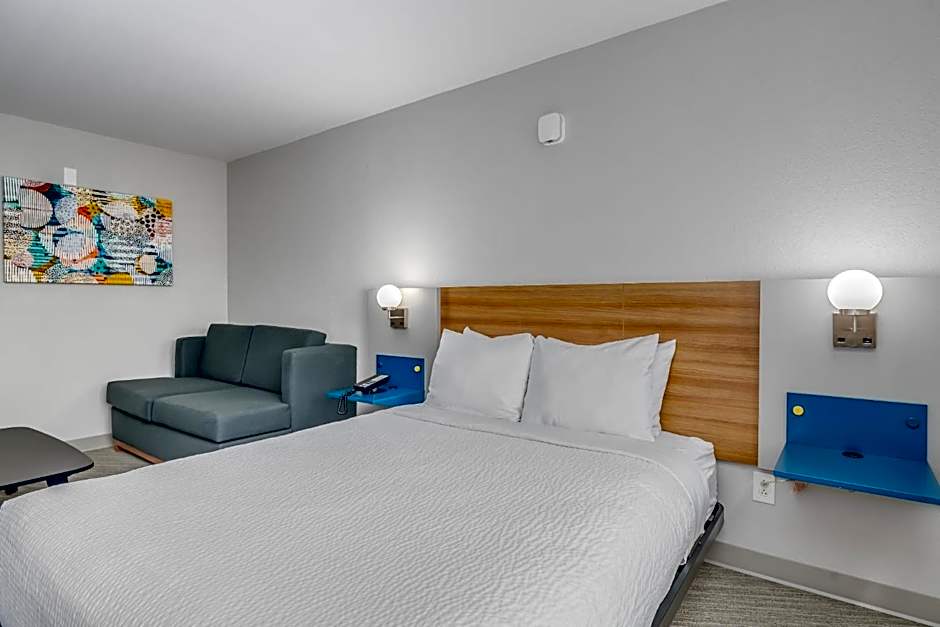 Microtel Inn & Suites By Wyndham Montgomery