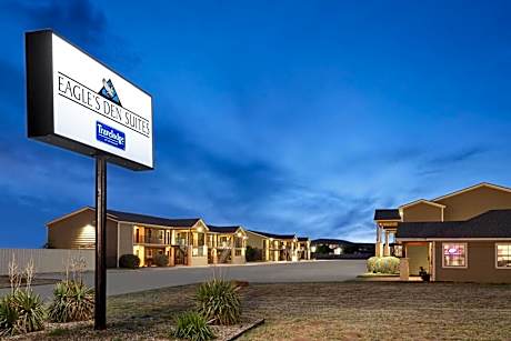 Eagle's Den Suites Andrews a Travelodge by Wyndham
